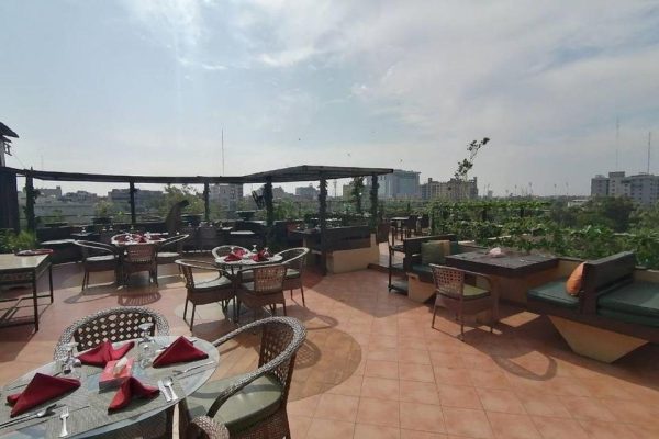 Top 10 Best Rooftop Restaurants in Lahore