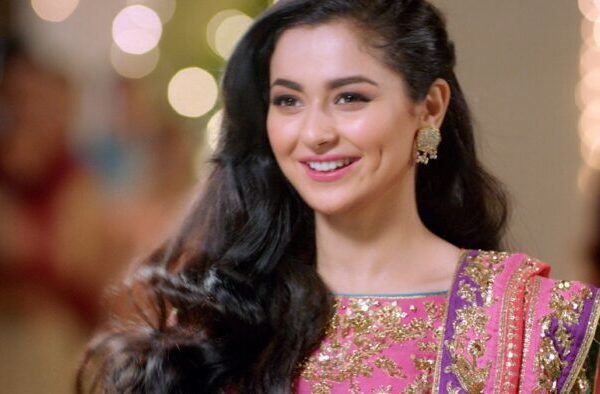 Hania Aamir Spills the Dimple Secret in a Heartwarming Revelation