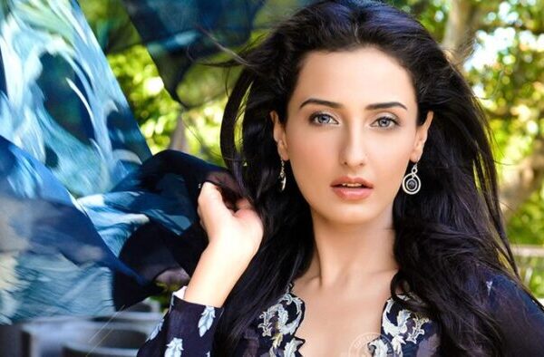 Momal Sheikh | Biography, Age, Family & Other Facts