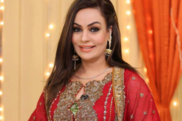 Sadia Imam | Biography, Age, Family & Other Facts